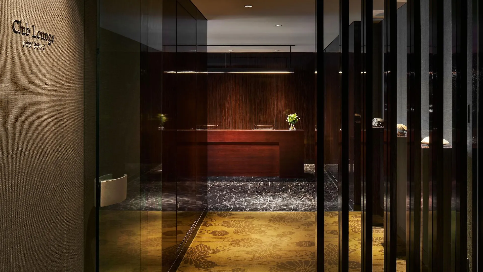 Palace Hotel Tokyo 5*,  Giappone