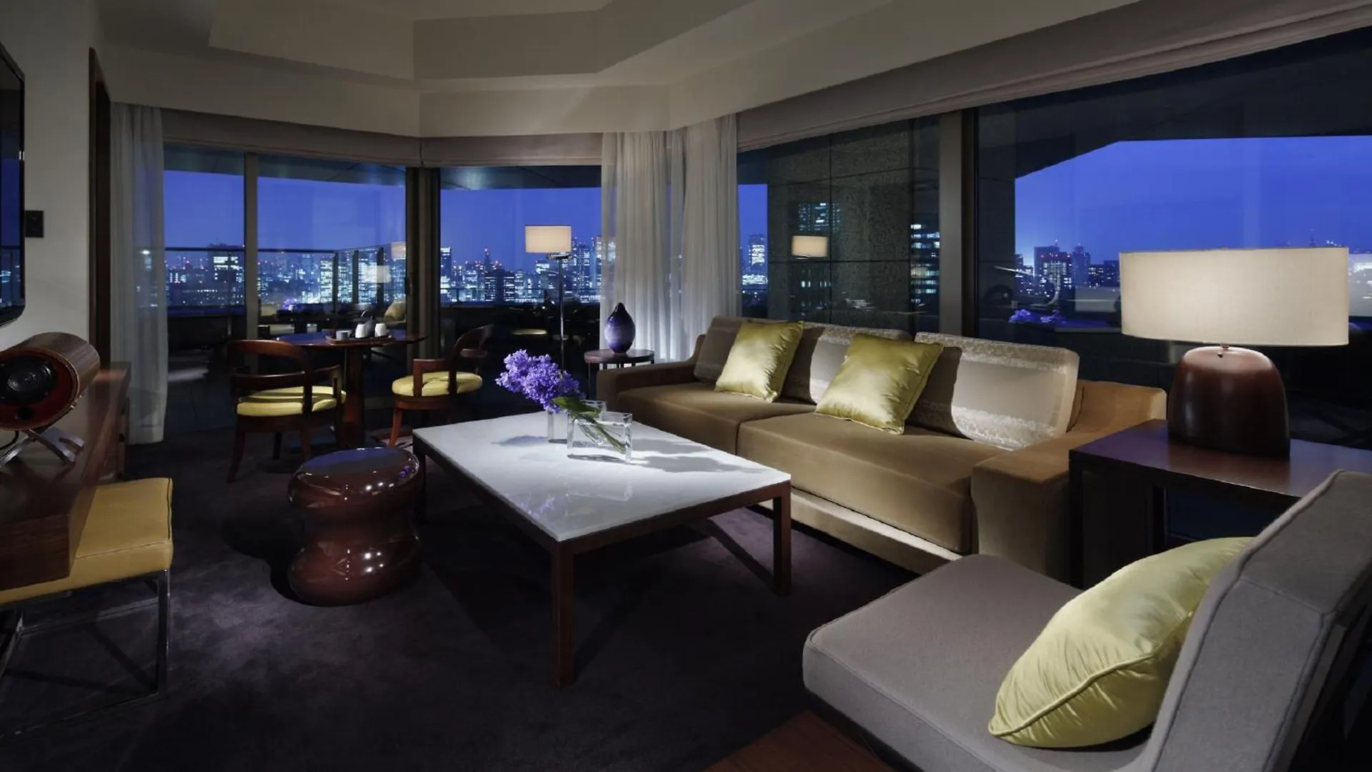 Palace Hotel Tokyo 5*,  Giappone