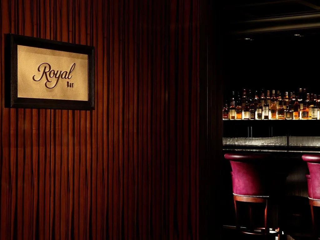 Palace Hotel Tokyo 5*,