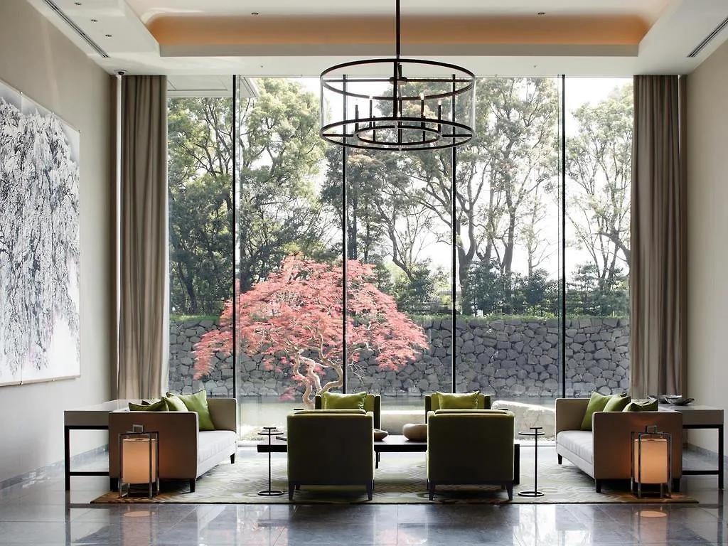 Palace Hotel Tokyo 5*,