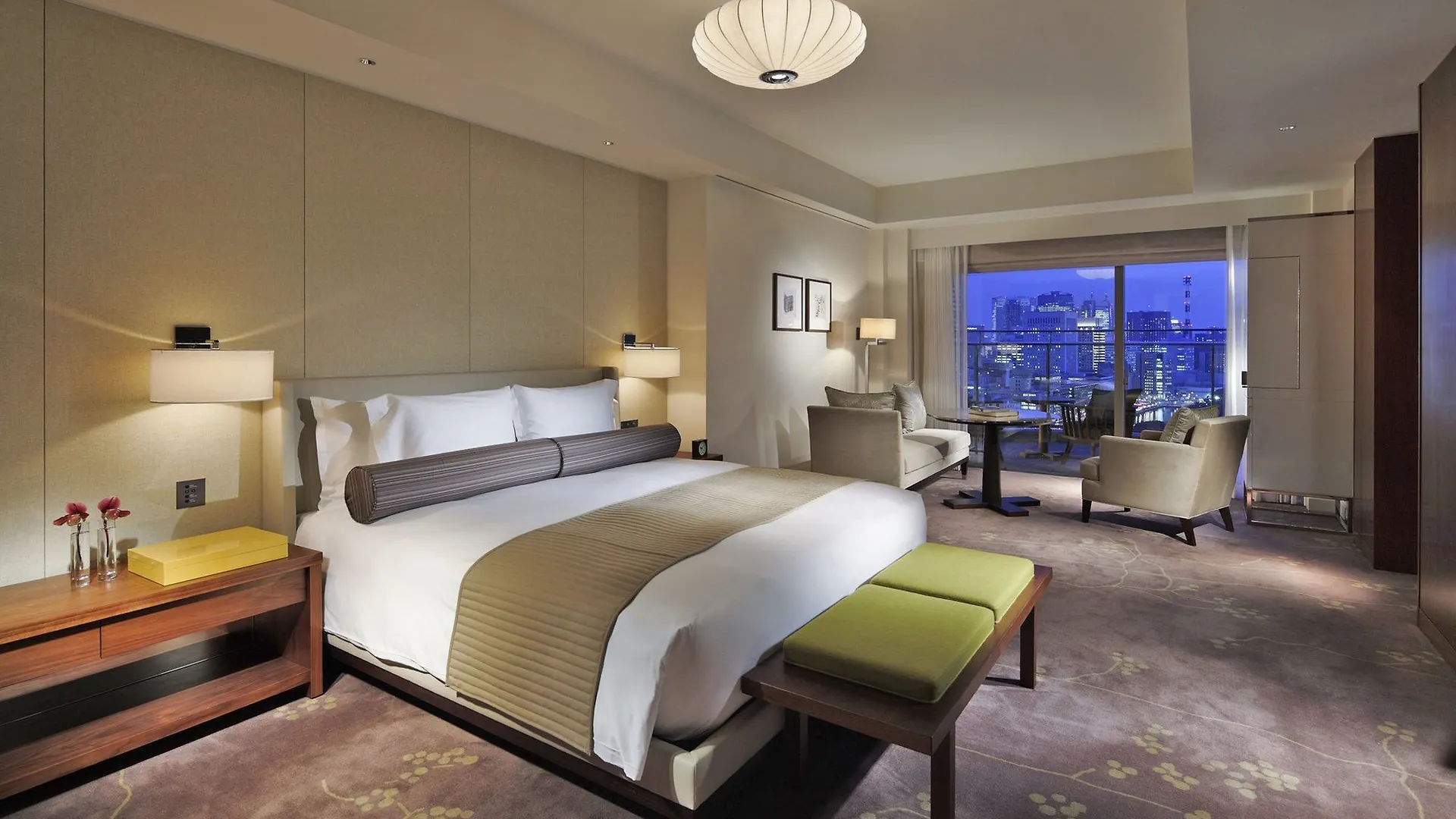 Palace Hotel Tokyo 5*,