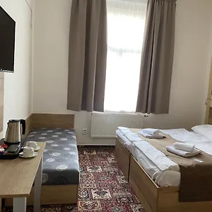 Otel Centre ***