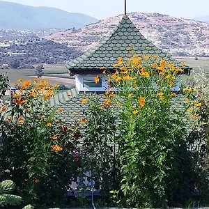 Otel Olive Garden Retreat 