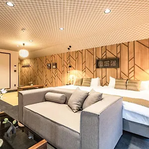 bijou-suites-serenity.hotels-osaka.net/